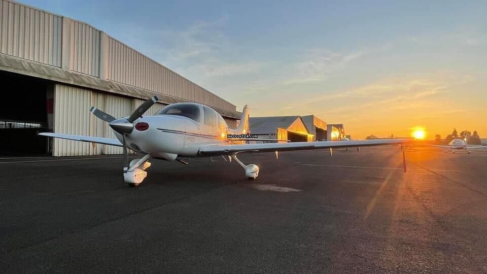 Cirrus SR20