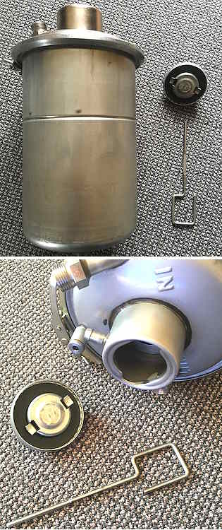 ROTAX 912 / 914 oil tank Complete and original, not a copy Just a little bump at the bott